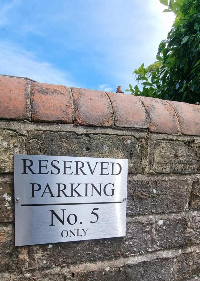 Centrally Located Boscombe Beach Apart With Parking Bournemouth Esterno foto